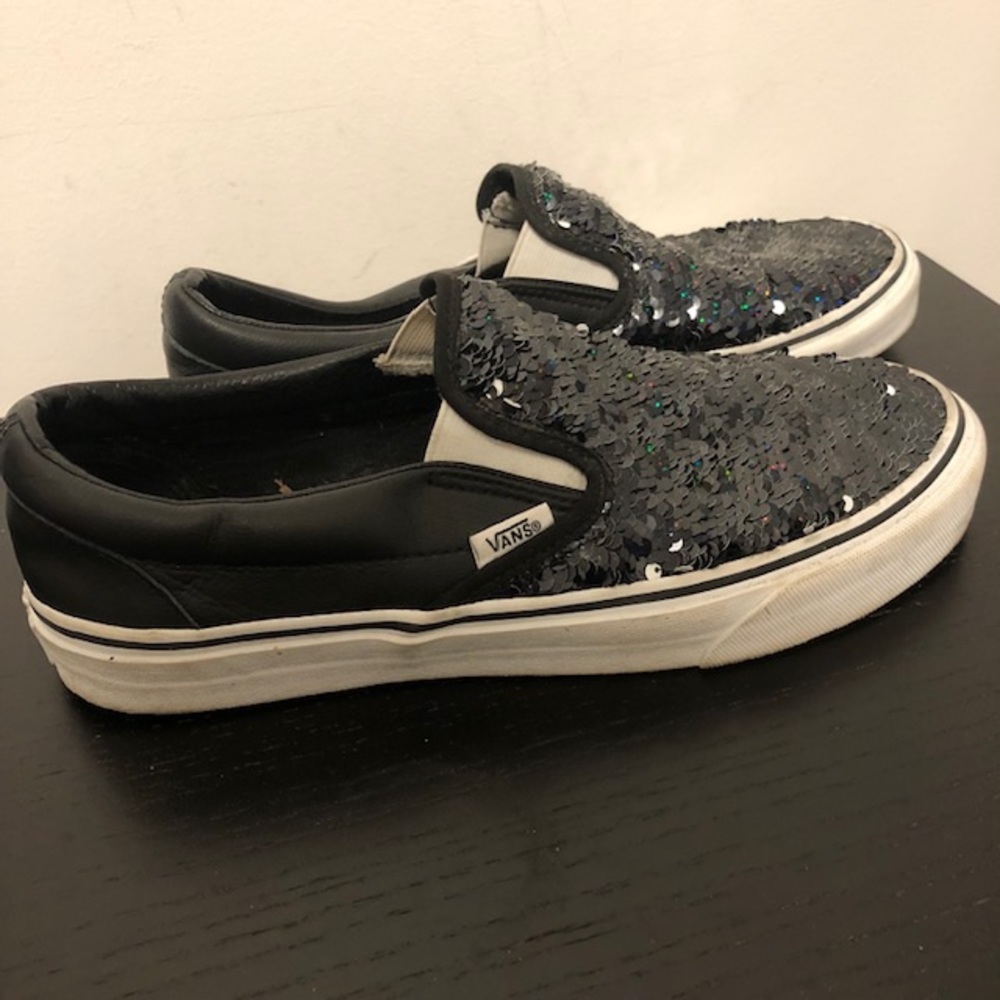 Gorgeous Vans size 8.5 - Picture 3 of 7